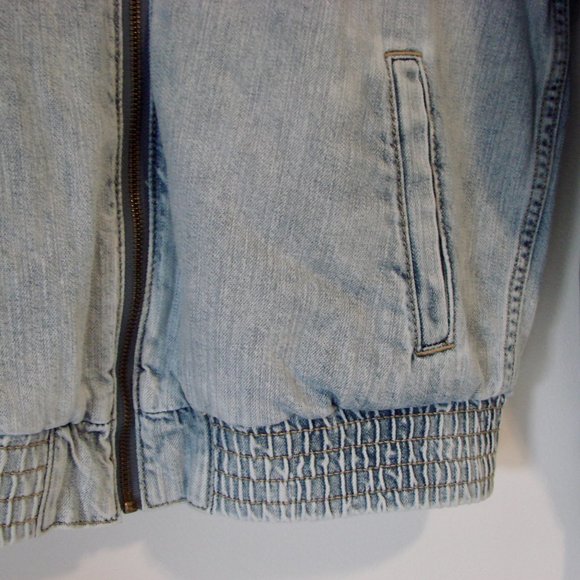 American Eagle Denim Faux Fur Lined Bomber Jacket Size Small - Picture 8 of 16